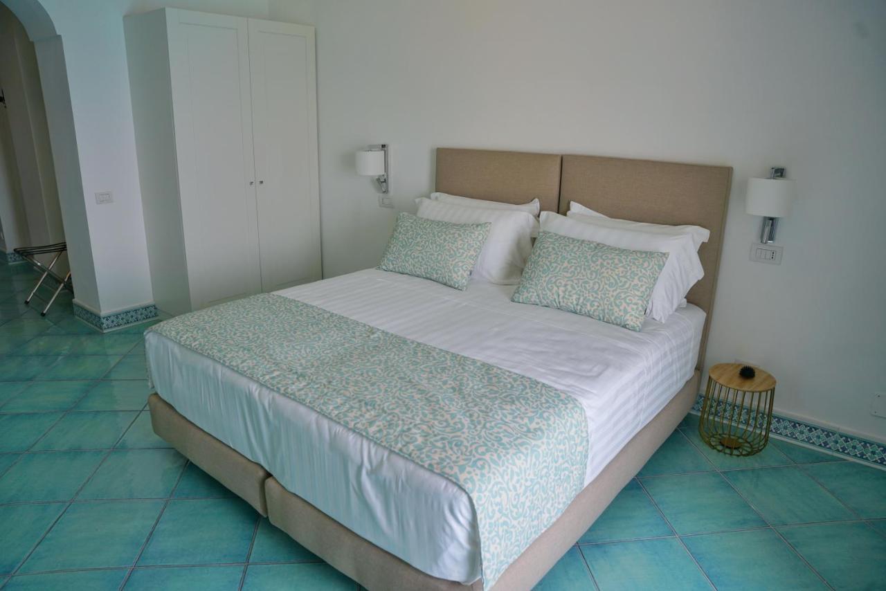 Casa Adelaide Hotell Capri Exteriör bild